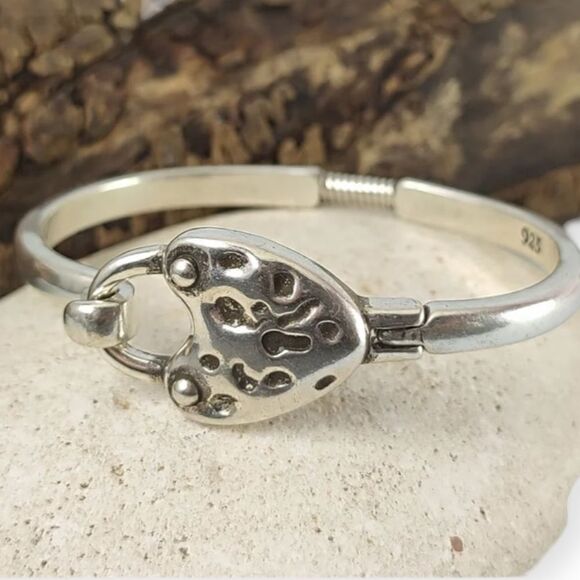 Sterling Silver Abstract Heart Design Cuff Bangle Bracelet NEW - Picture 4 of 4